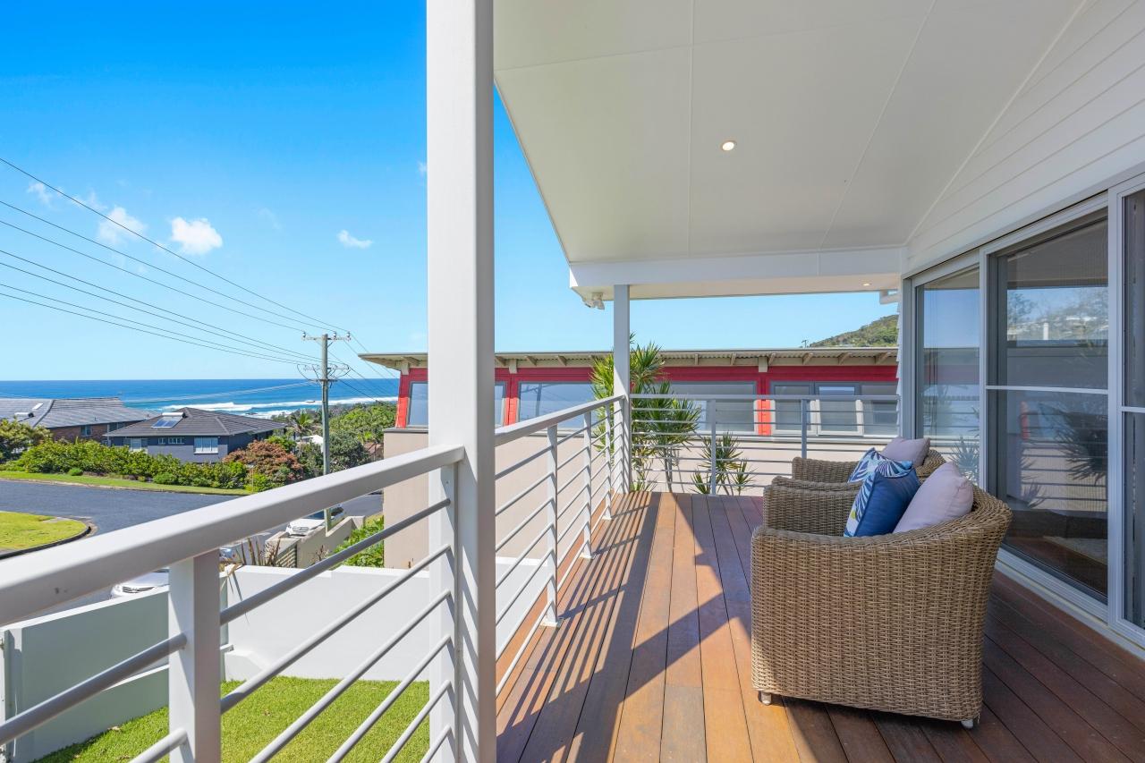 Front upstairs balcony with ocean views. Laze at Lighthouse