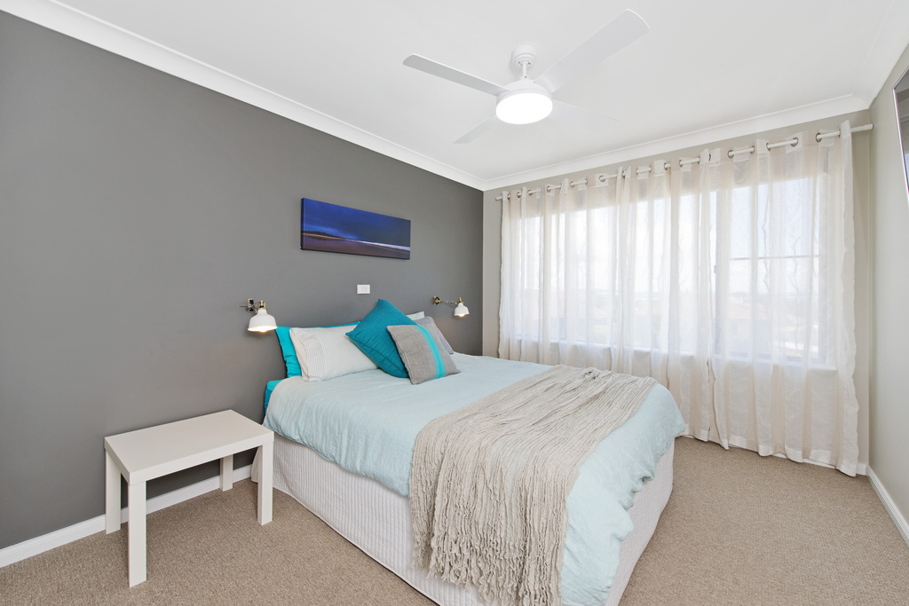 Master bedroom upstairs with queen bed and ensuite Apricari oasis by the sea Bonny Hills