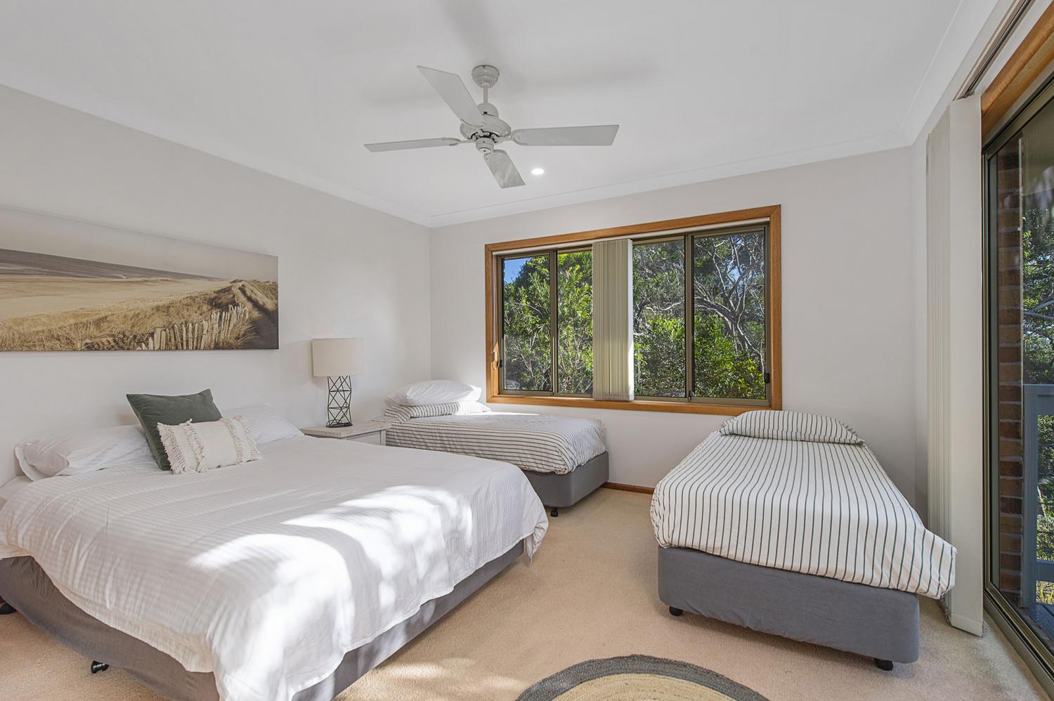 Fourth bedroom with garden views Seascape @ Pindari